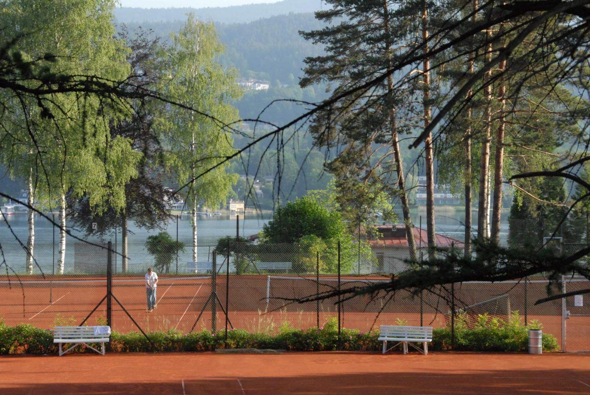 Tennis & Yacht Hotel Velden فيلدين ام ورثرسي المظهر الخارجي الصورة