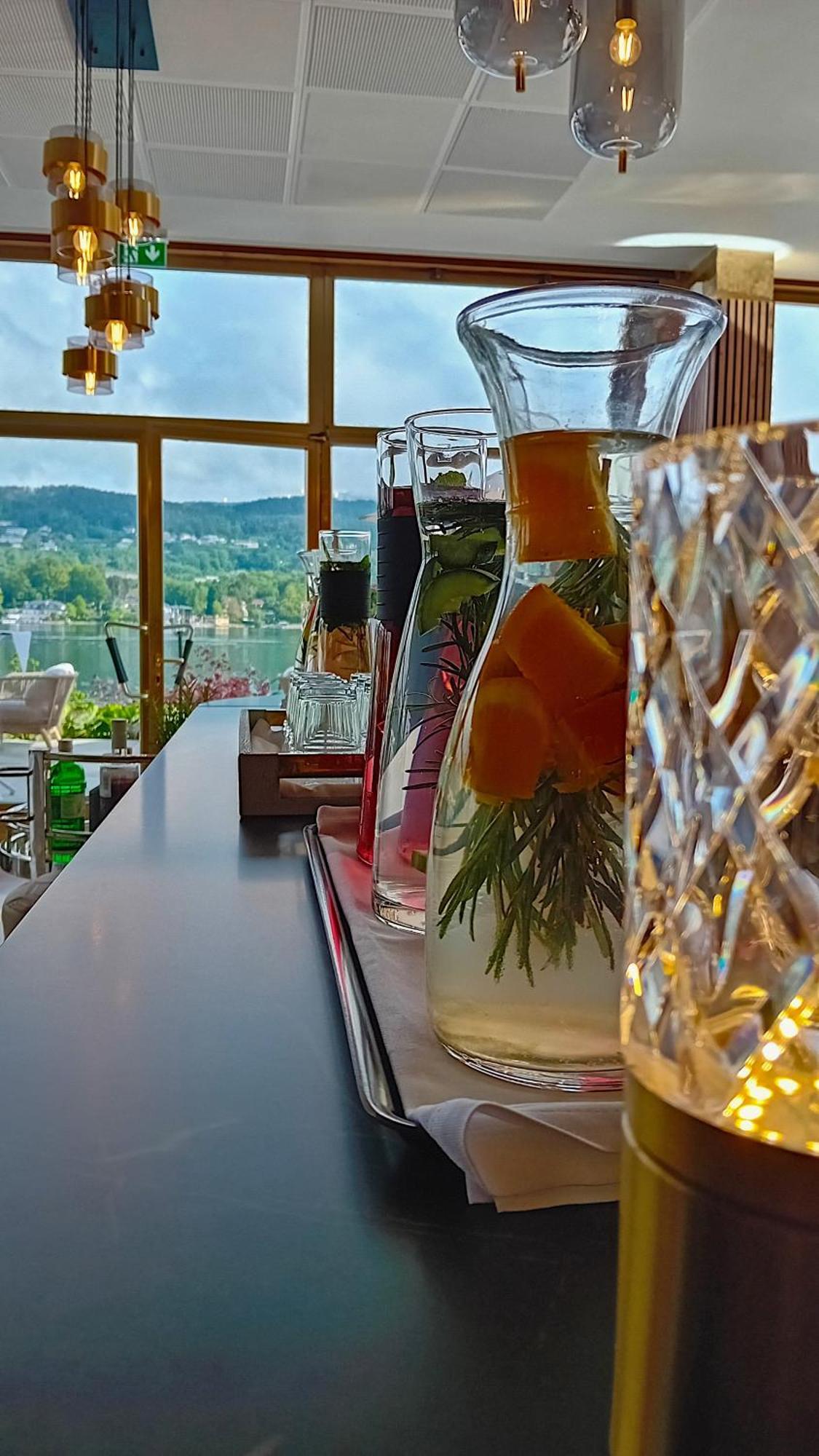 Tennis & Yacht Hotel Velden فيلدين ام ورثرسي المظهر الخارجي الصورة